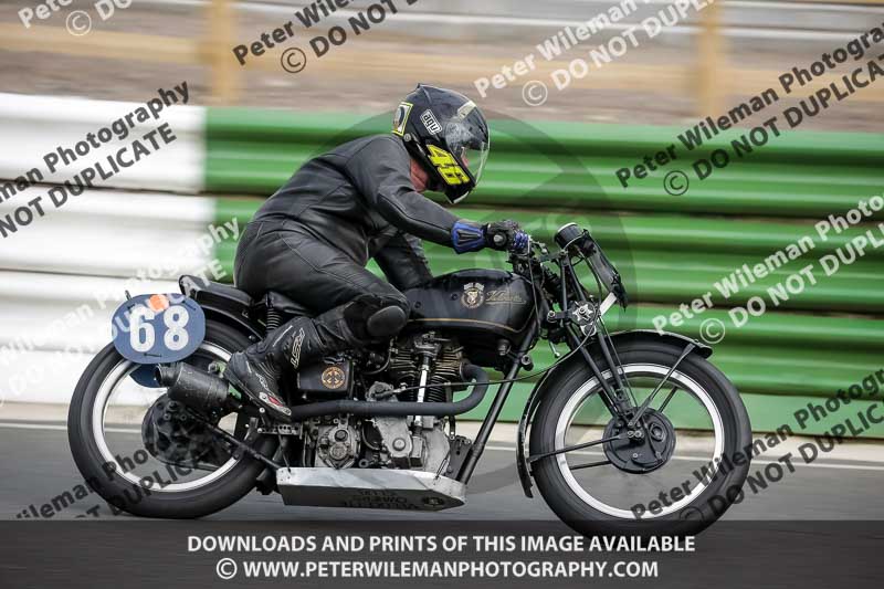 Vintage motorcycle club;eventdigitalimages;mallory park;mallory park trackday photographs;no limits trackdays;peter wileman photography;trackday digital images;trackday photos;vmcc festival 1000 bikes photographs